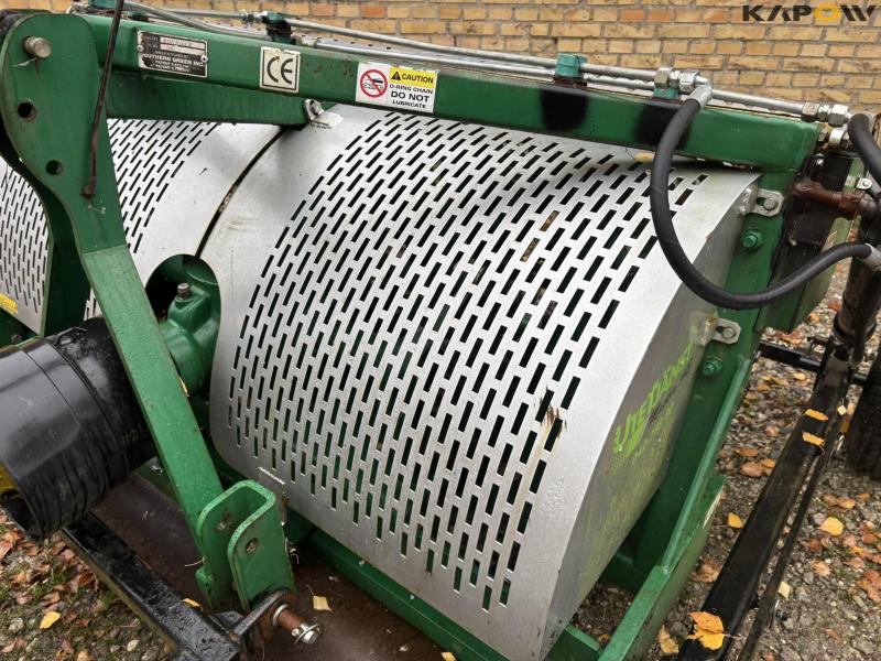 Southern Green vertical lawn aerator 37