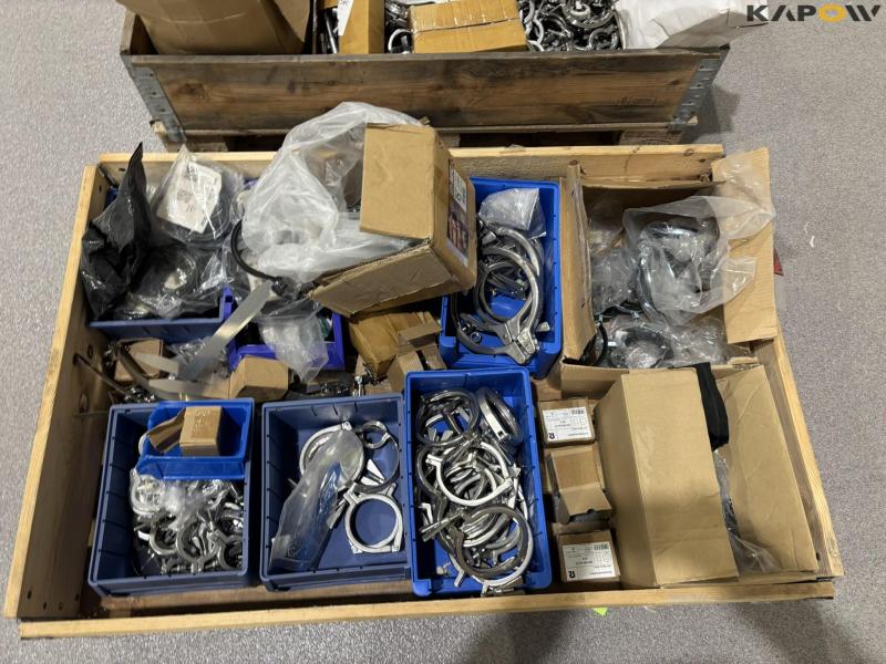 Straps and equipment 7