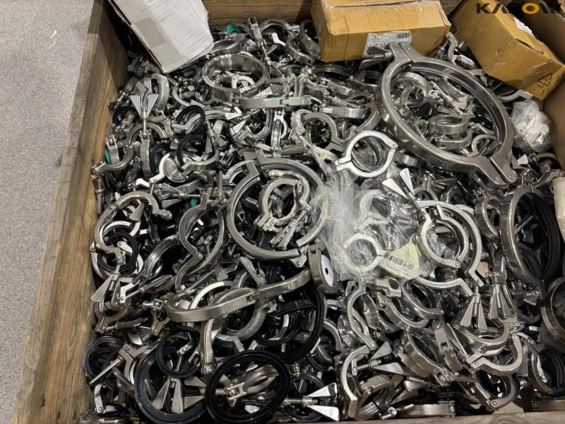 Straps and equipment 21