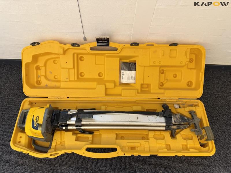 Spectra trimble LL300N rotation laser with stand 4