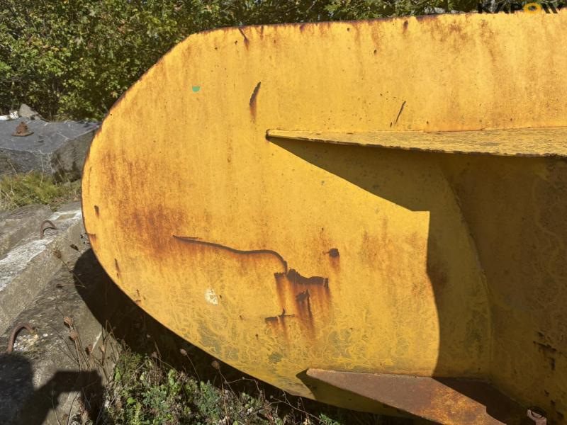 Pointed plough 25