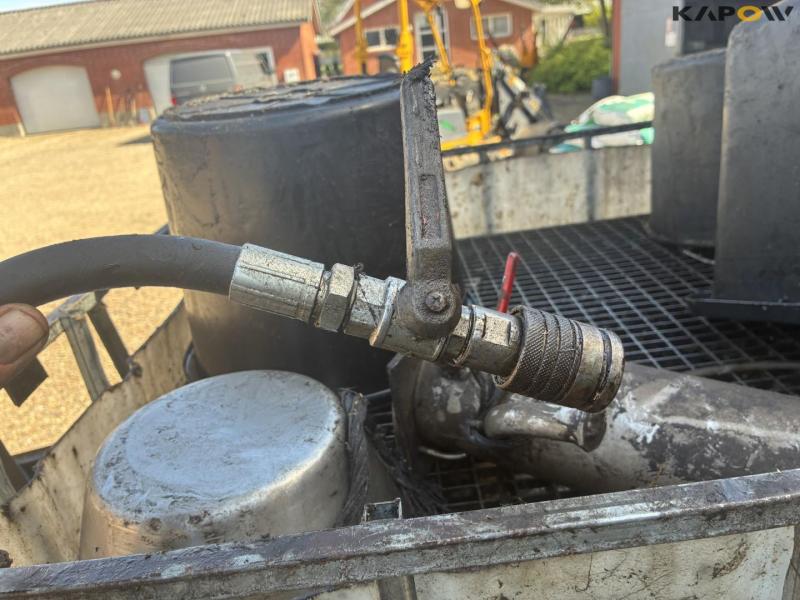 Waste oil equipment with pump 22