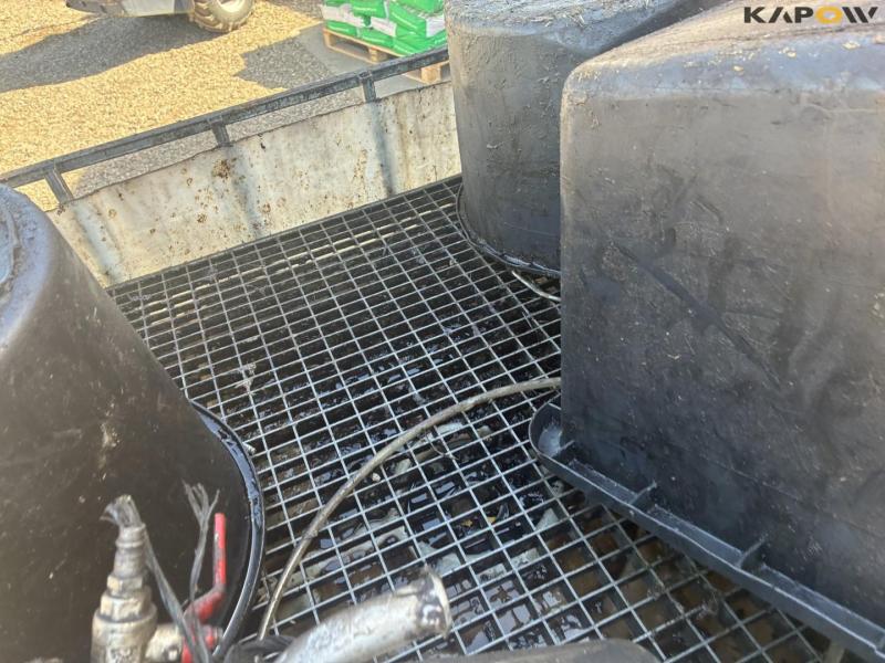 Waste oil equipment with pump 24