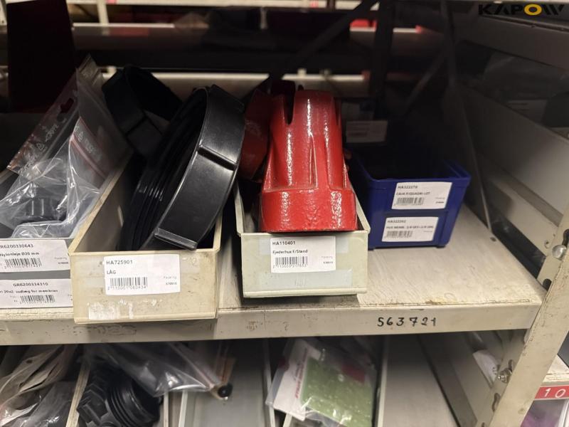 Sprayer parts 106