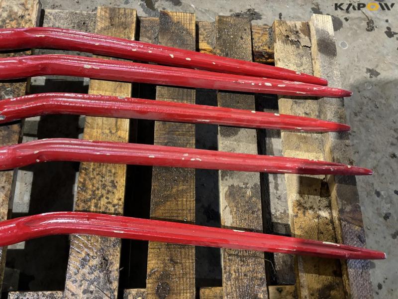 Spear for straw spear 10