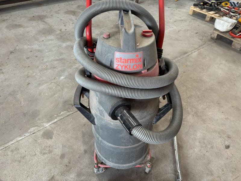 Starmix Zyclon wet/dry vacuum cleaner 8