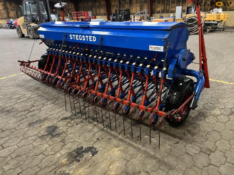 Stegsted STW 3 meter seeder 4