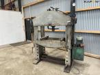 Stenhøj 100Ton presses 1