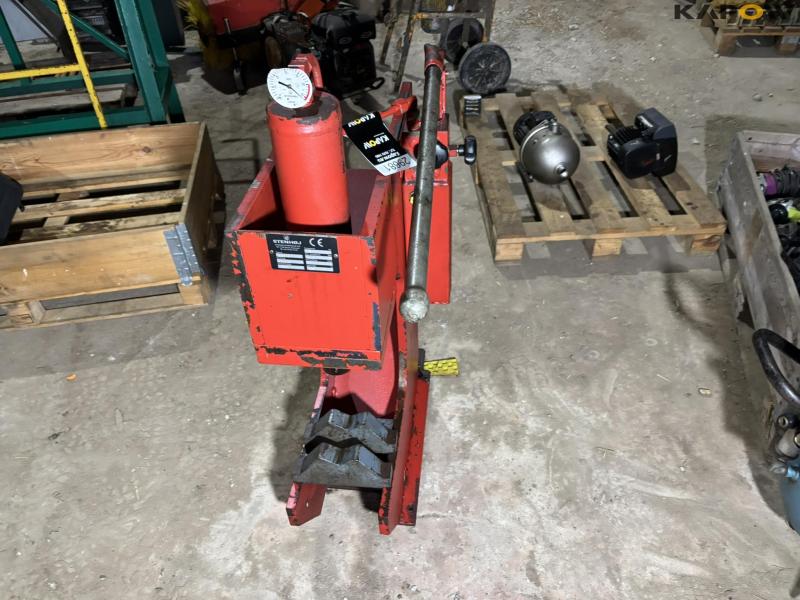 Stenhøj 25 ton presses 2