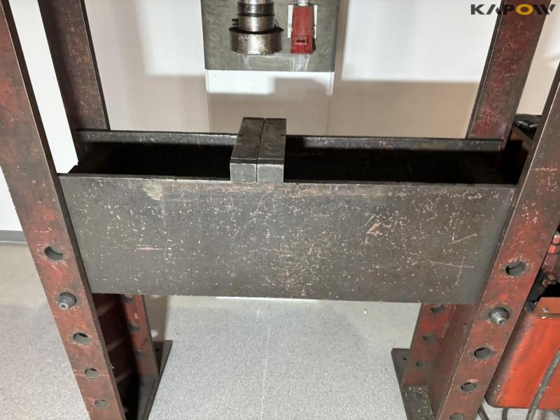 Stenhøj 40 electric press 10