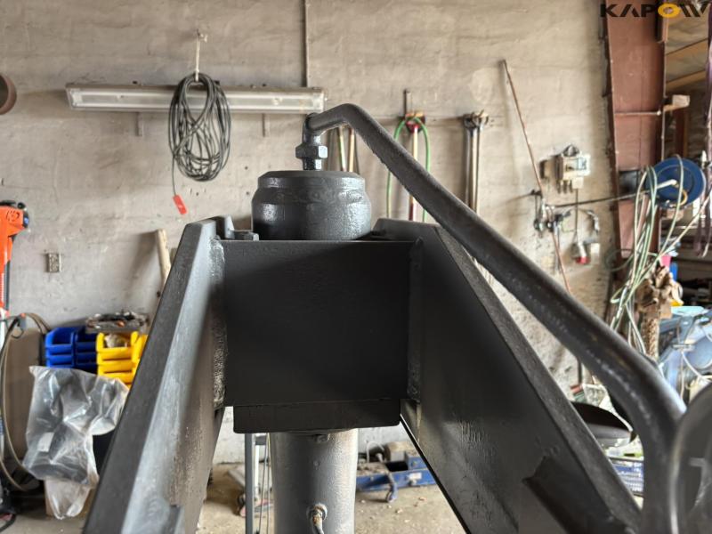 Stenhøj 40 ton presses 18