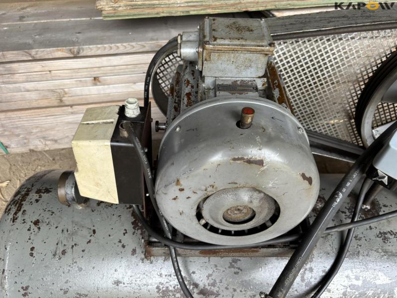 Stenhøj compressor 16