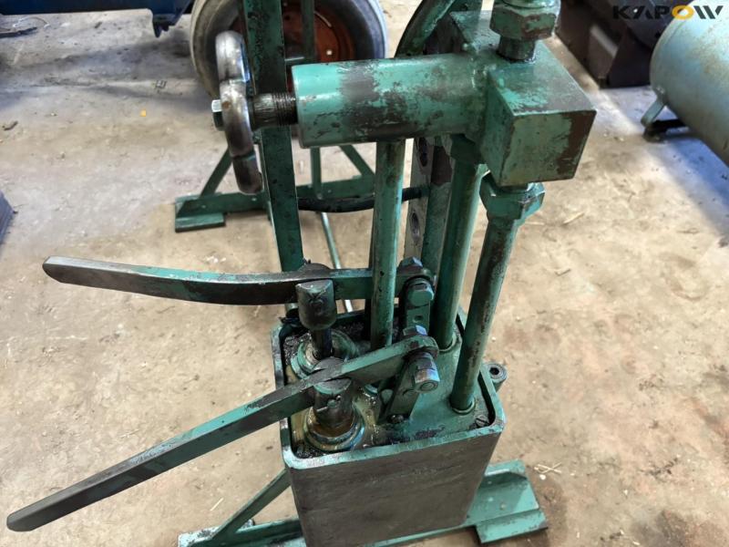 Stenhøj press 40ton 8