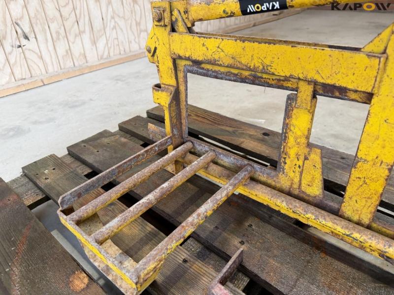 Stone cutter + stone tongs 10