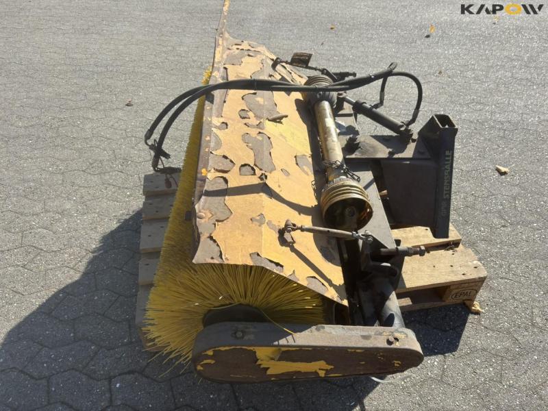 Stensballe FF1300LS broom with A-frame 8