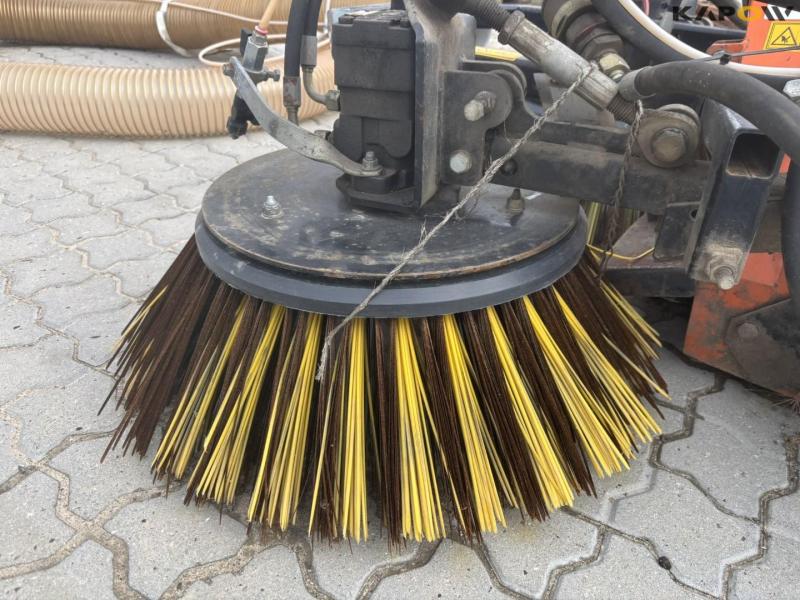 Stensballe Stama sweeping/suction system 14