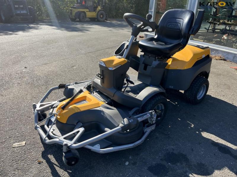 Stiga Park 900 WX lawn mower 1