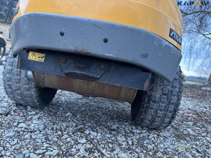 Stiga Park Royal lawn mower 23