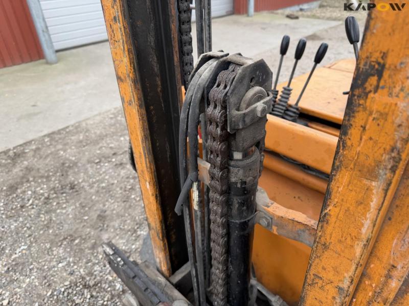 Still electric forklift 14