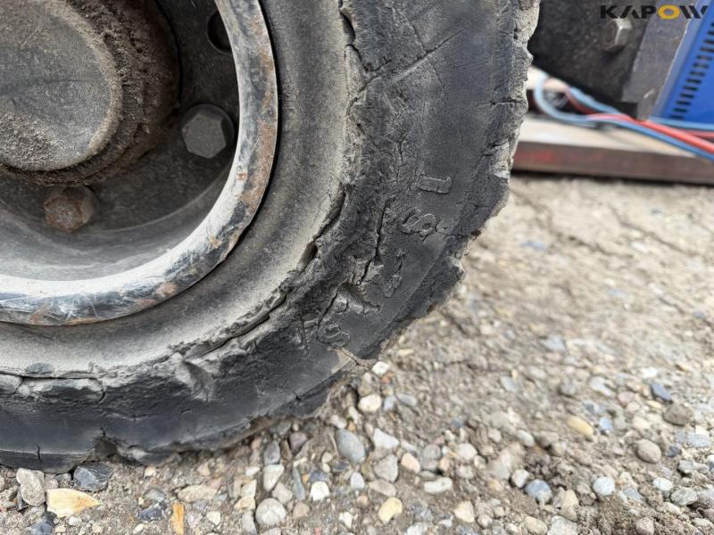 Still electric forklift 25