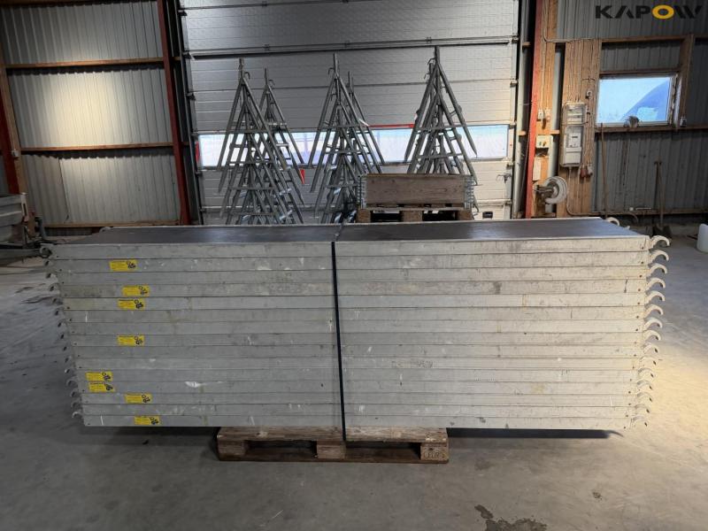 Scaffolding 2