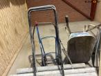 Molding and leveling equipment 21