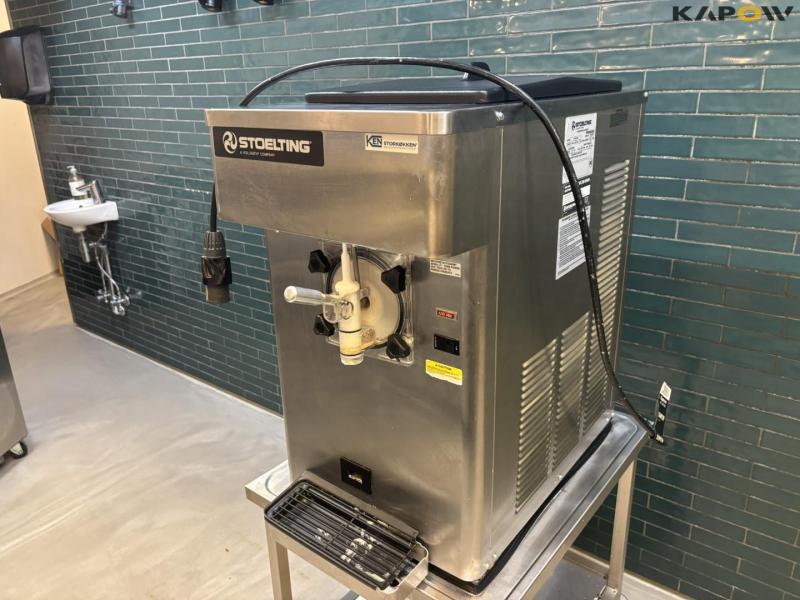 Stoelting milkshake machine 1