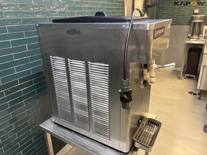 Stoelting milkshake machine 3