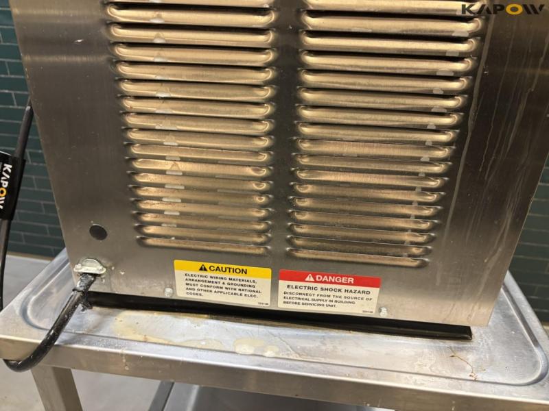 Stoelting milkshake machine 19