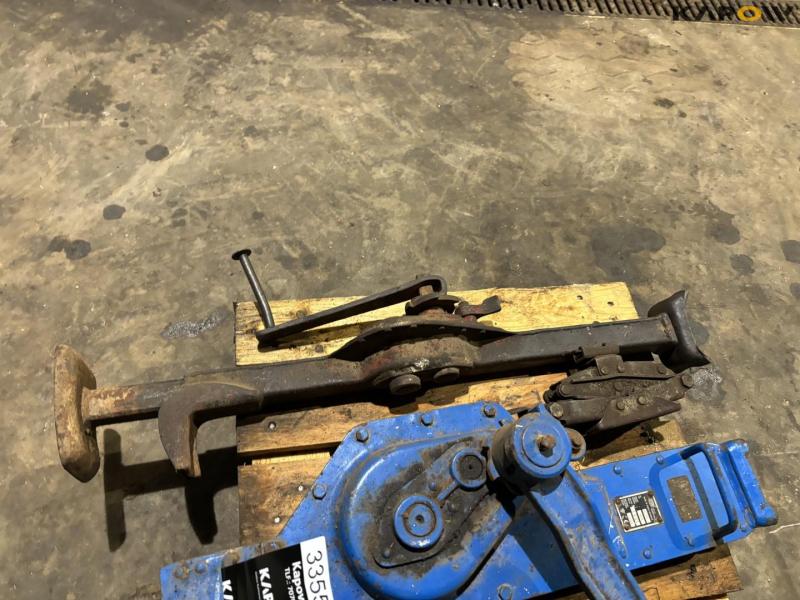 Support legs and miscellaneous 14