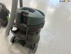 Vacuum cleaner and high-pressure cleaner 10