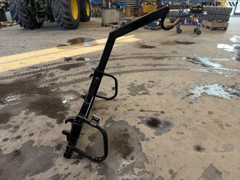 Big sack lifter with Euro hitch 4