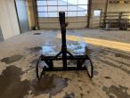 Big sack lifter with Euro hitch 2