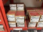 Large batch of screws 13