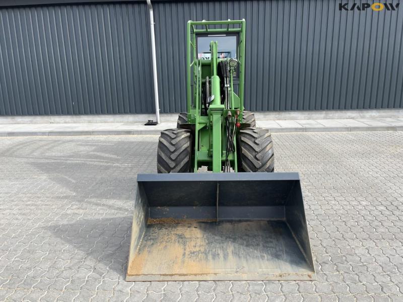 Striegel 300 DY/A skid steer loader 2