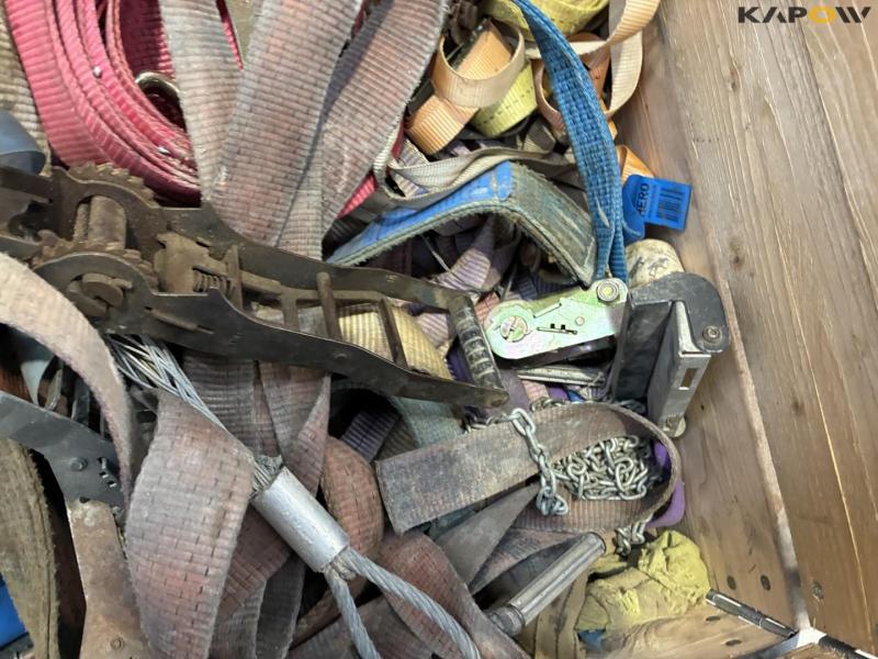Straps/Lashings and ropes 6
