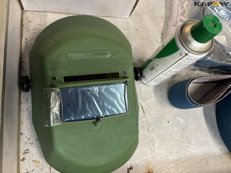 Welding/grinding equipment 3