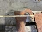 Welding brackets for quick change 15