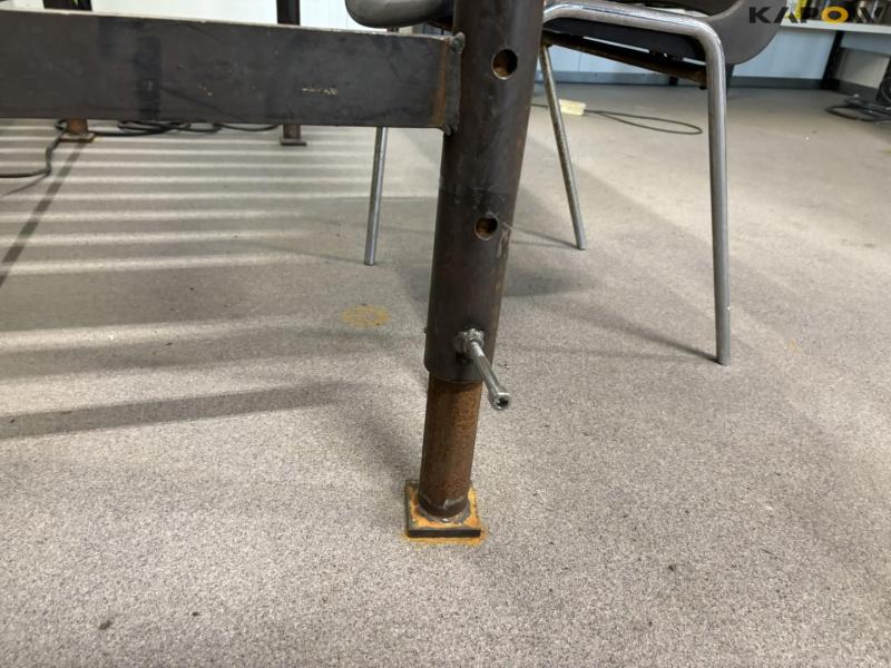 Welding table with light 7