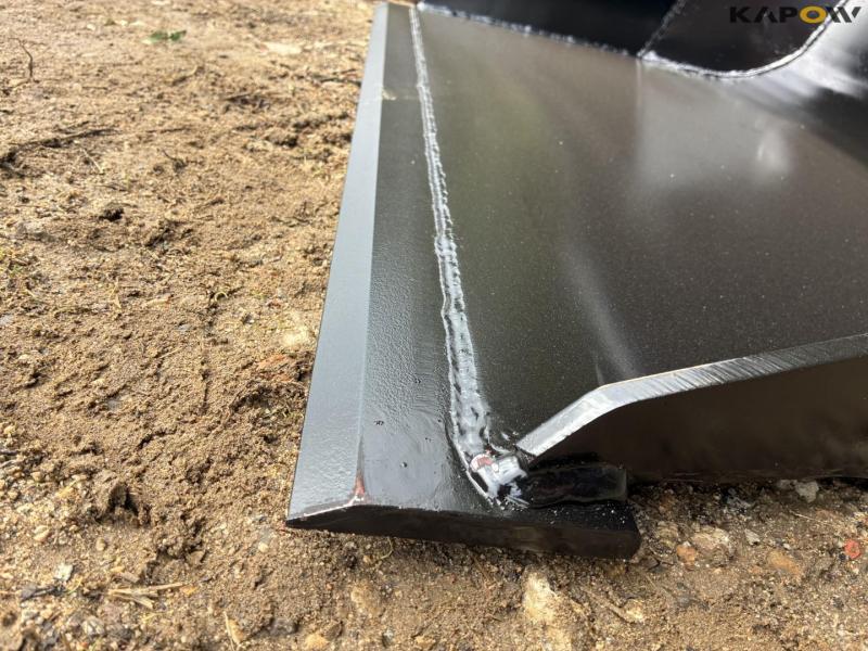 Swedish bucket 100cm with S30/150 hitch 6