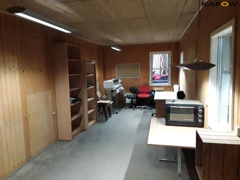 EMPTY THE ROOM 1