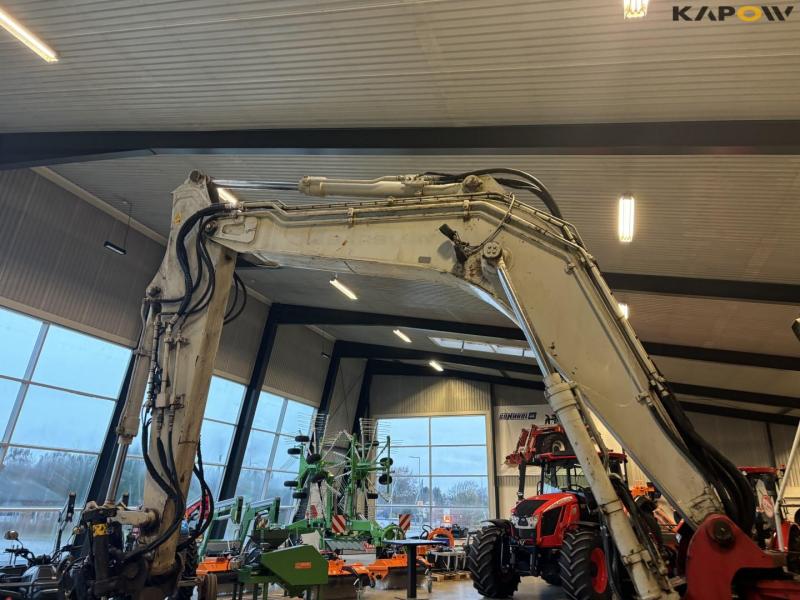 Takeuchi TB1140 excavator 9