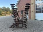 Disc harrow 8