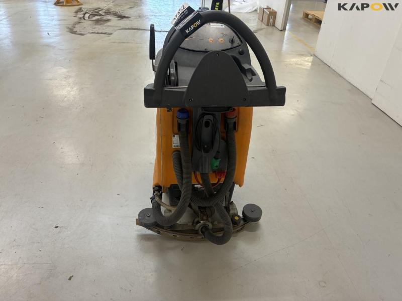 Taski swingo 750B floor scrubber 6