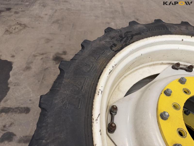 Taurus 270/95-R36 sprayer wheel 11