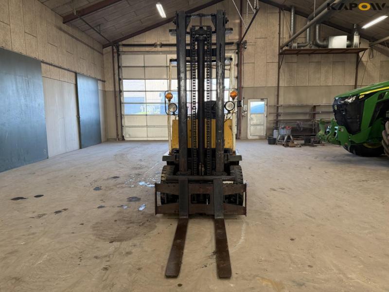TCM FG20 forklift 2