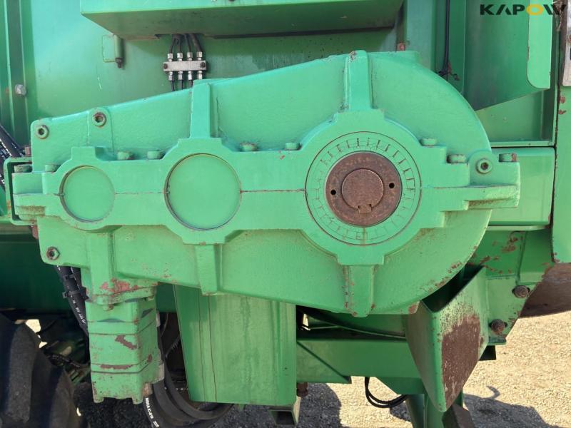 Tebbe HS20 with HS240 spreader and discharge box 50