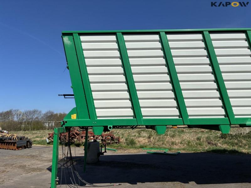 Tebbe HS20 with HS240 spreader and discharge box 75
