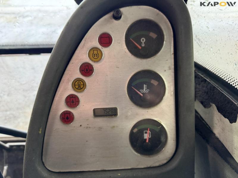 Terex TC75 excavator 36