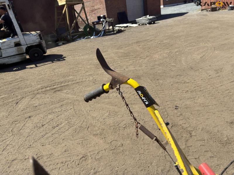 Texas 5001 implement carrier with dozer blade 20